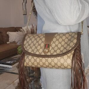 Vintage Gucci crossbody shoulder bag